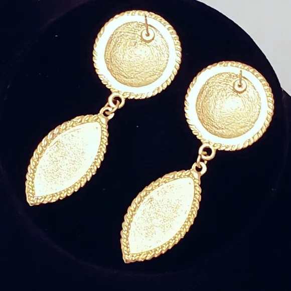 Gold Tone Vintage Plaid Dangles Red Navy Green - Picture 5 of 7